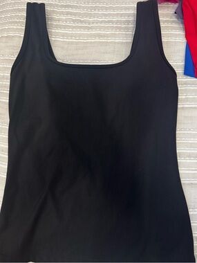 Adanola Black Scoop Neck Tank Top size small